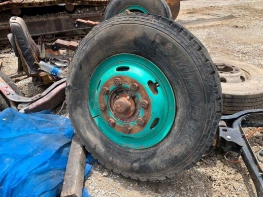 ขาย 25,000 บาท คานหน้า + แหนบ+กระทะพร้อมยาง Mitsu Fuso Fn527M-A แรง สภาพพร้อมใช้  รถอยู่  นครปฐม โทร 0610710295  สนใจ รายการสินค้า อื่นๆ ที่ เว็ปไชค์ Truck2Hand https://www.truck2hand.com/index.php?actions=content/search&amp;member_id=136193  Facebook ส่ว