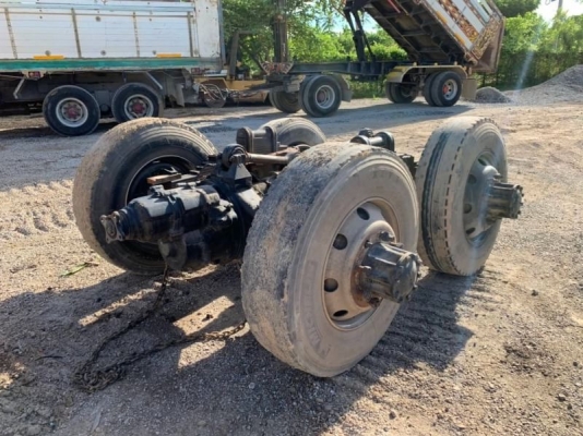 ขาย 115,000 บาท ช่วงล่าง ISUZU ROCKY 240 แรง 2 เพลา (พร้อมแท่นโบกี้) + กระทะ พร้อมยาง 4 เส้น  รถอยู่  นครปฐม โทร 0610710295  สนใจ รายการสินค้า อื่นๆ ที่ เว็ปไชค์ Truck2Hand https://www.truck2hand.com/index.php?actions=content/search&amp;member_id=136193