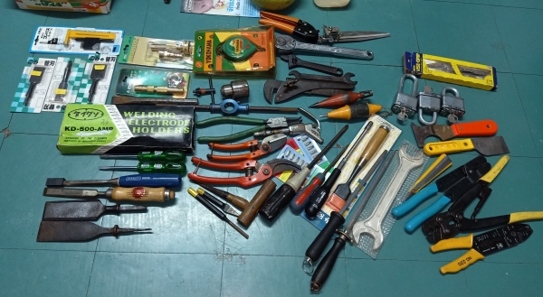 ขายเครื่งมือช่าง1กอง สนใจสอบถาม089-1786075 ขายเครื่งมือช่าง1กอง สนใจสอบถาม089-1786075