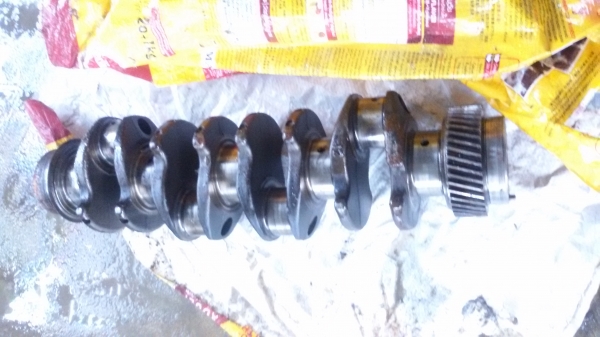 เพลาข้อเหสี่ยว4HG ซื้อมาจากเชียงกงไม่ได้ใช้ขายต่อราคาถูกๆ