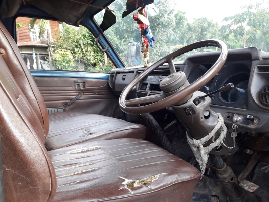 รถบรรทุกหกล้อ ISUZU KS 110 ฝาดำ เครื่องดี ครัสซีดี กระบะยาว 4.30 ม. กว้าง 2 ม. เอกสารพร้อมโอน