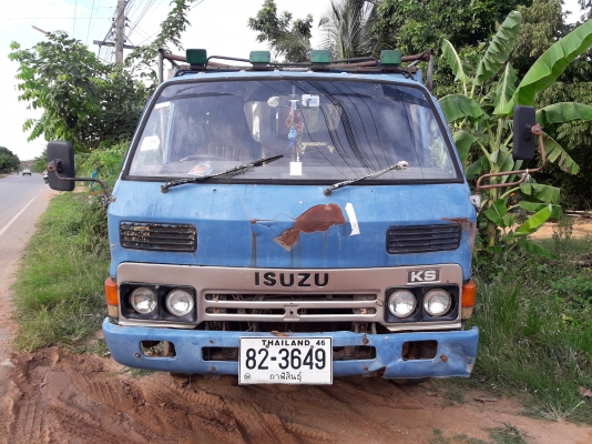 รถบรรทุกหกล้อ ISUZU KS 110 ฝาดำ เครื่องดี ครัสซีดี กระบะยาว 4.30 ม. กว้าง 2 ม. เอกสารพร้อมโอน