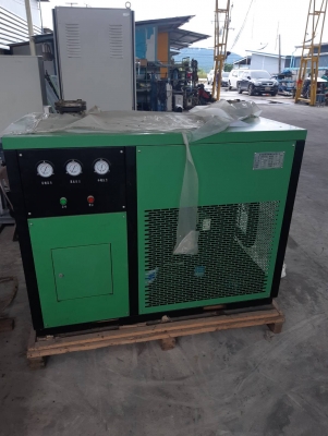 ขายครับ #ปั๊มลมsullair110kw150HP  #พร้อมถังพร้อมแอร์ไดเออร์  #ของใหม่ครับ ขาย600,000 ครับ