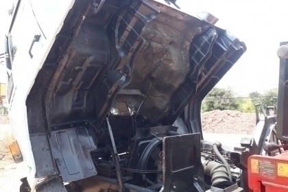 ขาย ISUZU Rocky นางฟ้า 195 แรง พร้อมเครน 5 ตัน รถยาว 7 ม. วางเครนแล้วกระบะเหลือ 6 ม. ติดต่อ 089-5367218. 081-4252943