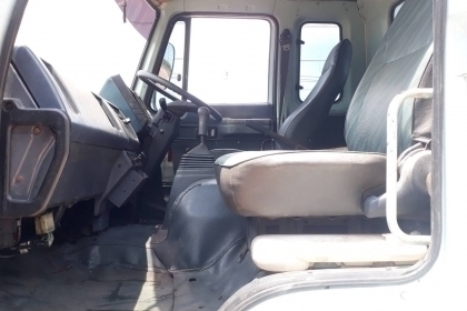 ขาย ISUZU Rocky นางฟ้า 195 แรง พร้อมเครน 5 ตัน รถยาว 7 ม. วางเครนแล้วกระบะเหลือ 6 ม. ติดต่อ 089-5367218. 081-4252943