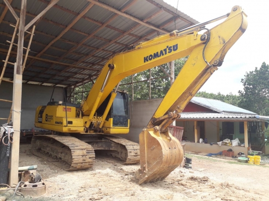 แบ็คโฮ KOMATSU  PC 200รุ่น7 ปี2012
