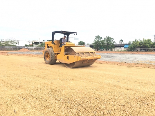 ขาย 365,000 รถบด 10 ตัน DYNAPAC ca 25 เพลาเดียว เครื่อง HO7C TURBO แรง สั้นแรง เอวแน่น ยางดี รถสวยพร้อมใช้ เอกสารซื้อขาย รถอยู่ ปทุมธานี 090-772-3710 090-772-3708 ขาย 365,000 รถบด 10 ตัน DYNAPAC ca 25 เพลาเดียว เครื่อง HO7C TURBO แรง สั้นแรง เอวแน่น ยางดี รถสวยพร้อมใช้ เอกสารซื้อขาย รถอยู่ ปทุมธานี 090-772-3710 090-772-3708