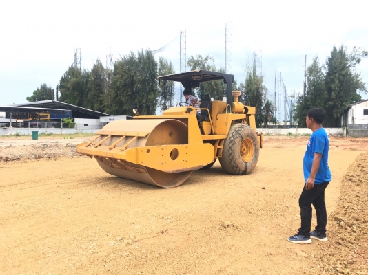 ขาย 365,000 รถบด 10 ตัน DYNAPAC ca 25 เพลาเดียว เครื่อง HO7C TURBO แรง สั้นแรง เอวแน่น ยางดี รถสวยพร้อมใช้ เอกสารซื้อขาย รถอยู่ ปทุมธานี 090-772-3710 090-772-3708