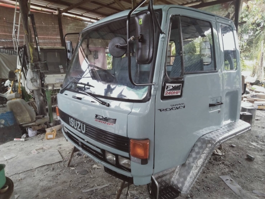 ขาย หัวสิบล้อ ISUZU ร็อคกี้ นางฟ้า สีใหม่ อุปกรณ์ครบ พร้อมใช้งาน