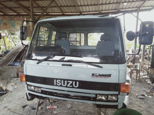 ขาย หัวสิบล้อ ISUZU ร็อคกี้ นางฟ้า สีใหม่ อุปกรณ์ครบ พร้อมใช้งาน