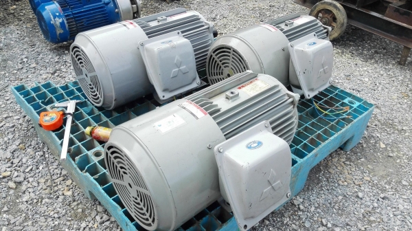 มอเตอร์ไฟฟ้ากำลังมีเบรค Mitsubishi รุ่น SF-JRB ขนาด 10 HP 4 POLE 1430 RPM 380V มีเบรคในตัว มอเตอร์ไฟฟ้ากำลังมีเบรค Mitsubishi รุ่น SF-JRB ขนาด 10 HP 4 POLE 1430 RPM 380V มีเบรคในตัว