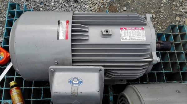 มอเตอร์ไฟฟ้ากำลังมีเบรค Mitsubishi รุ่น SF-JRB ขนาด 10 HP 4 POLE 1430 RPM 380V มีเบรคในตัว มอเตอร์ไฟฟ้ากำลังมีเบรค Mitsubishi รุ่น SF-JRB ขนาด 10 HP 4 POLE 1430 RPM 380V มีเบรคในตัว
