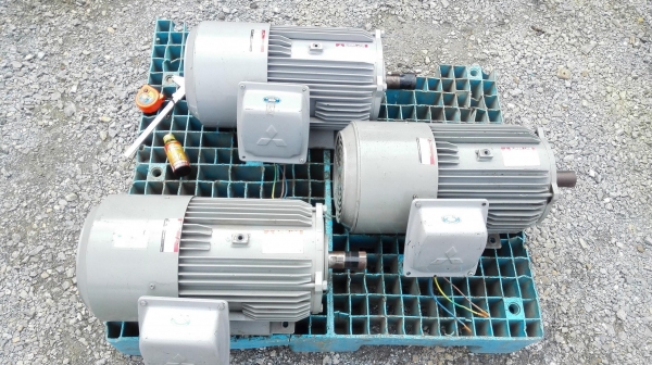 มอเตอร์ไฟฟ้ากำลังมีเบรค Mitsubishi รุ่น SF-JRB ขนาด 10 HP 4 POLE 1430 RPM 380V มีเบรคในตัว มอเตอร์ไฟฟ้ากำลังมีเบรค Mitsubishi รุ่น SF-JRB ขนาด 10 HP 4 POLE 1430 RPM 380V มีเบรคในตัว