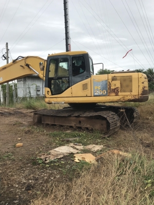 ปิดการขาย!!Komatsu PC200-7 สวยเดิมๆ ใช้งานได้ดี ไฟฟ้าครบ เอกสารเล่มค่ะ