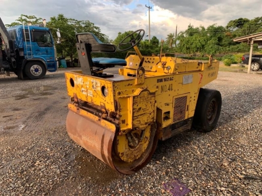 ขาย 175,000 รถบด 2.5 ตัน 4ล้อยาง  หลังเหล็ก BOMAG BW102AC ชีเรียล 211058 สภาพพร้อมใช้  รถอยู่  นครปฐม  โทร 0610710295  สนใจ รายการสินค้า อื่นๆ ที่ เว็ปไชค์ Truck2Hand https://www.truck2hand.com/index.php?actions=content/search&amp;member_id=136193  Facebo