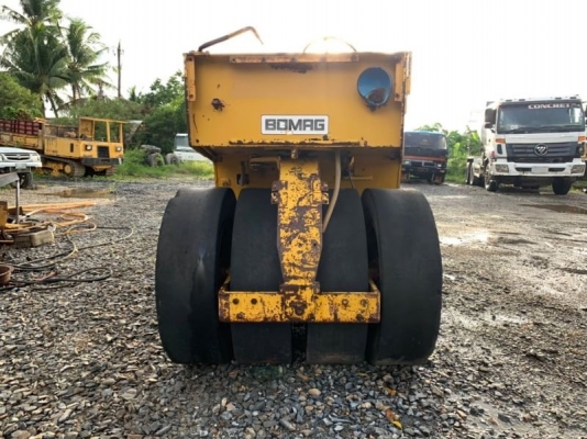 ขาย 175,000 รถบด 2.5 ตัน 4ล้อยาง  หลังเหล็ก BOMAG BW102AC ชีเรียล 211058 สภาพพร้อมใช้  รถอยู่  นครปฐม  โทร 0610710295  สนใจ รายการสินค้า อื่นๆ ที่ เว็ปไชค์ Truck2Hand https://www.truck2hand.com/index.php?actions=content/search&amp;member_id=136193  Facebo