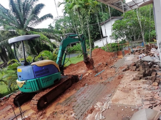 ขาย KOMATSU PC30MR-1 เชคนอกสภาพดีราคา 350,000 ขาย KOMATSU PC30MR-1 เชคนอกสภาพดีราคา 350,000