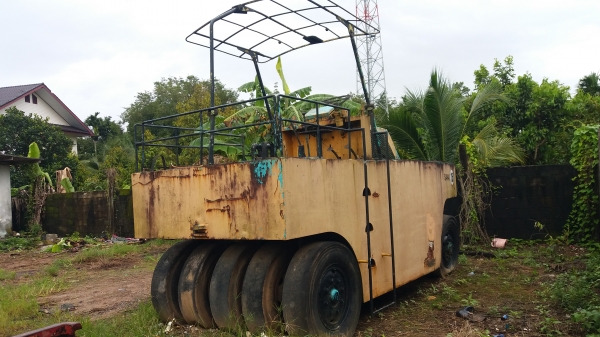 ขาย 185,000 รถบด 9 ล้อ KAWASAKI KR 200-3139 เล่มทะเบียน รถจอดเก่าเก็บต้องเช็คเครื่อง สภาพดีเก่าสี ยางดี เอกสารพร้อมโอน รถอยู่ จันทบุรี 090-772-3710 090-772-3708