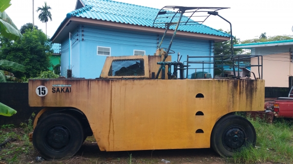 ขาย 185,000 รถบด 9 ล้อ KAWASAKI KR 200-3139 เล่มทะเบียน รถจอดเก่าเก็บต้องเช็คเครื่อง สภาพดีเก่าสี ยางดี เอกสารพร้อมโอน รถอยู่ จันทบุรี 090-772-3710 090-772-3708