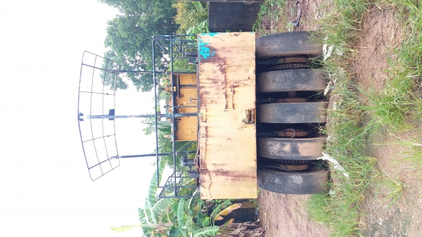 ขาย 185,000 รถบด 9 ล้อ KAWASAKI KR 200-3139 เล่มทะเบียน รถจอดเก่าเก็บต้องเช็คเครื่อง สภาพดีเก่าสี ยางดี เอกสารพร้อมโอน รถอยู่ จันทบุรี 090-772-3710 090-772-3708