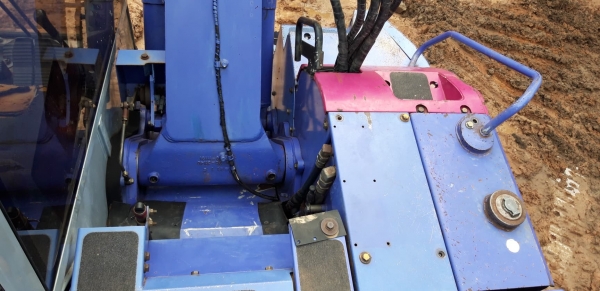 ขายด่วน komatsu pc128uu-2 สนใจ โทร. 080-7491645 เอฟครับ