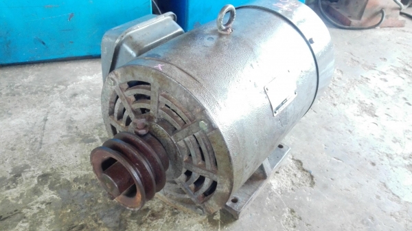 มอเตอร์ไฟบ้านฮิตาชิ_HITACHI ขนาด 10 HP 1440 RPM 220V ใช้ไฟบ้าน 2 สาย สภาพเดิมๆวิ่งนิ่มพร้อมใช้