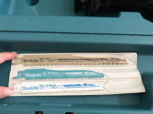 เลื่อยชัก Makita JR 3050T