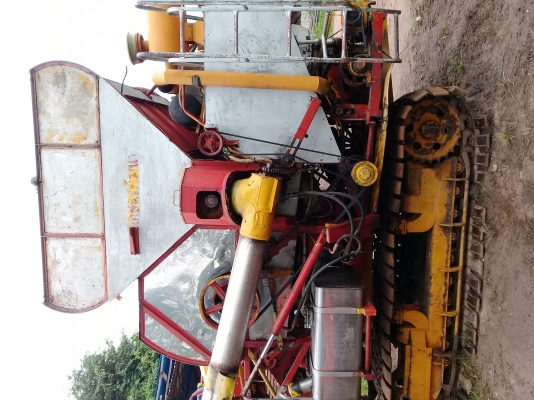 ขายรถเกี่ยว 360000 บาท ลงนาทุกปี ปีนี้แล้งขายครับ ขายรถเกี่ยว 360000 บาท ลงนาทุกปี ปีนี้แล้งขายครับ