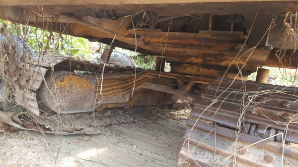 ขายตามสภาพ แบคโฮ KOMATSU PC30-2 เครื่องเสีย ราคาต่อรองได้