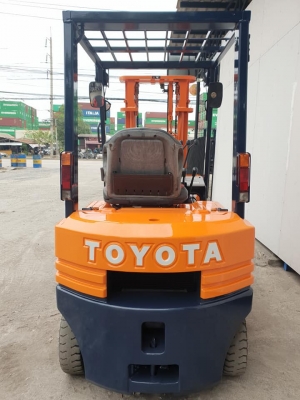 ขายโฟล์คลิฟท์ TOYOTA 5FG15 1.5 ตัน งาเท ปรับสภาพใช้งาน