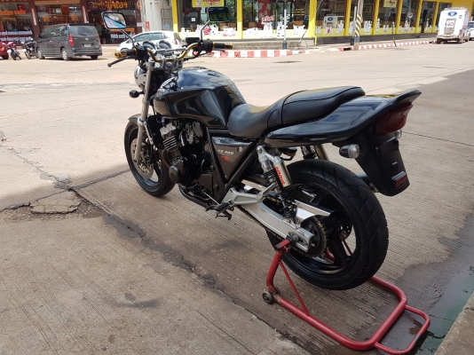 ขาย HONDA CB400 ปี93 เดิมๆ มีท่อแต่ง แฮนด์บาร์ บาลานซ์โช๊ค หน้า อินวอยส์ สรรพสามิตร ราคา 47500 บาท ส