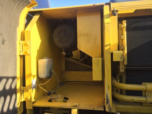 ขาย SK200-6 YN09 เก่านอก เอกสารใบอินวอย์ เครื่องเดิม ปั้มเดิม รถพร้อมใช้งาน รถอยู่ อ. ท่าวุ้ง จ. ลพบุรี สนใจติดต่อได้ที่ 0802719535 คุณเบียร์