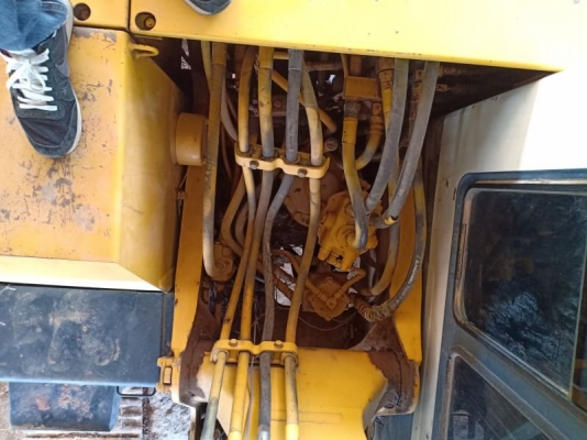 KOMATSU PC 100-5