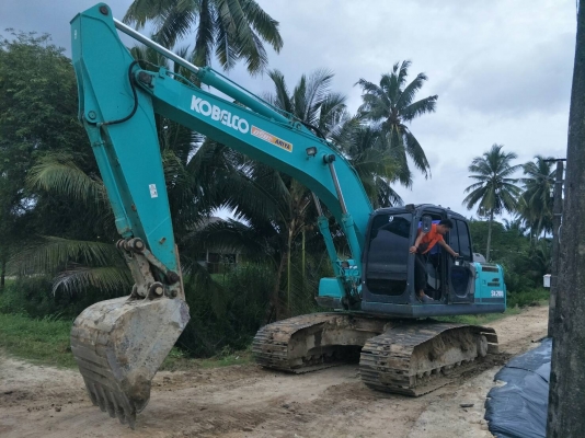ขาย KOBELCO SK200-8YN12 SUPER ระบบดีรถสวยราคา 1,390,000