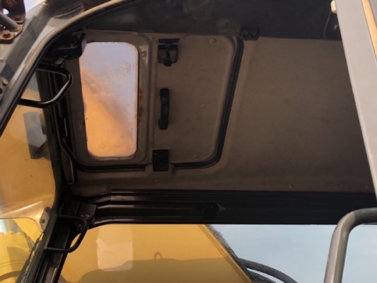 ขายรถขุด KOMATSU PC228US-3 (รุ่น 7) ปี 2008 นำเข้าเองจากญี่ปุ่น สภาพสวยพร้อมใช้ มีVDOการทำงานครับ