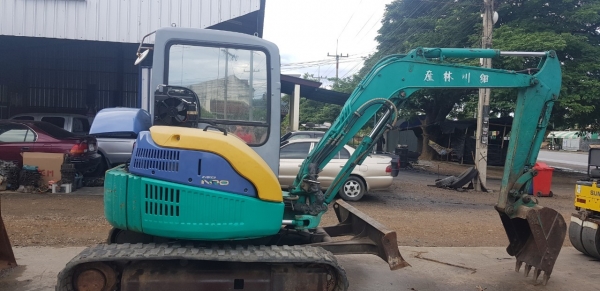 รถขุดโคมัตสุ PC45MR1 ตู้เก๋ง