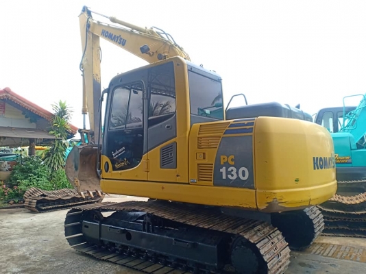 ขายจ้า..KOMATSU PC130-8 เก่าใน  สภาพสวย  แทรคใหญ่  9,xxxชั่วโมง เอกสารเล่มทะเบียน โทร 089-3818694  จ๊อย