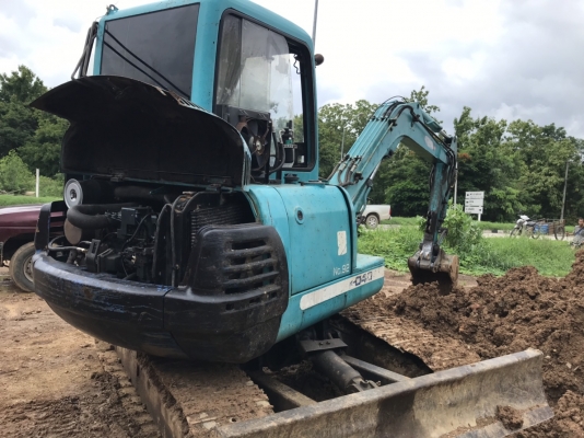 ขายด่วนแบคโฮ ขนาดPC40 ต่อรอง