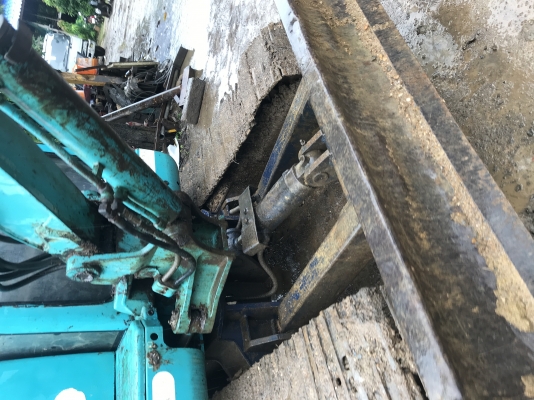 ขายด่วนแบคโฮ ขนาดPC40 ต่อรอง