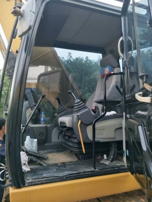 ขาย CAT320D ราคา2.4 ล้านกับ2.5ล้าน ไมล์5000ชม.กับ6500ชม.รถพร้อมใช้งาน ขาย CAT320D ราคา2.4 ล้านกับ2.5ล้าน ไมล์5000ชม.กับ6500ชม.รถพร้อมใช้งาน