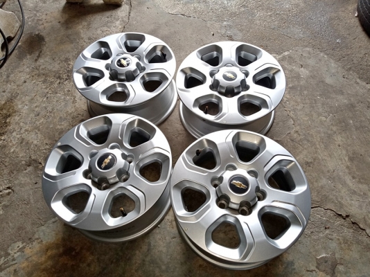 ขอบ16 ถอดป้ายแดง ชุด3600บ.