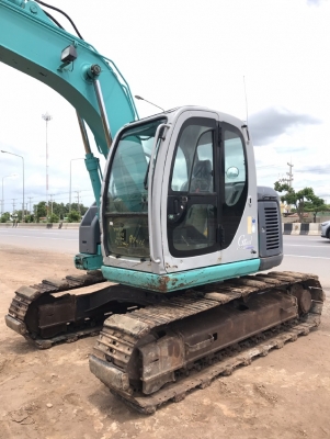 ขายรถขุด KOBELCO SK135SR ลายหัวกระแทก นำเข้าเองจากญี่ปุ่น สภาพสวยพร้อมใช้ มีVDOการทำงานครับ