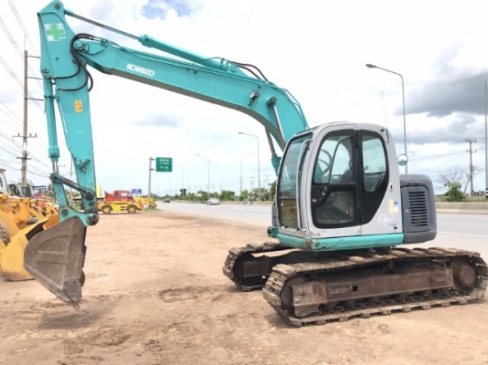 ขายรถขุด KOBELCO SK135SR ลายหัวกระแทก นำเข้าเองจากญี่ปุ่น สภาพสวยพร้อมใช้ มีVDOการทำงานครับ
