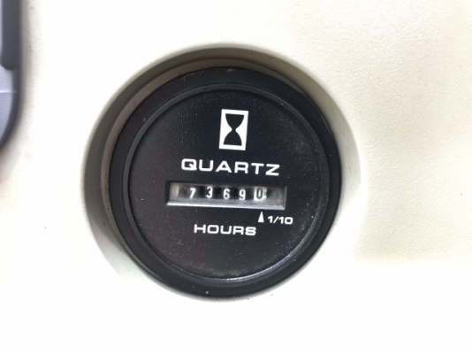 ขายรถขุด KOBELCO SK135SR ลายหัวกระแทก นำเข้าเองจากญี่ปุ่น สภาพสวยพร้อมใช้ มีVDOการทำงานครับ