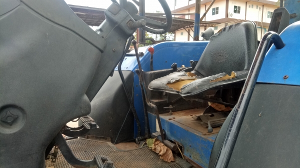 ขายTS90 สองเพลา นิวฮอนแลนด์ พร้อมดันหน้า หางสามเล่มทะเบียน