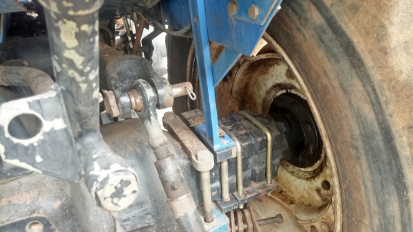 ขายTS90 สองเพลา นิวฮอนแลนด์ พร้อมดันหน้า หางสามเล่มทะเบียน