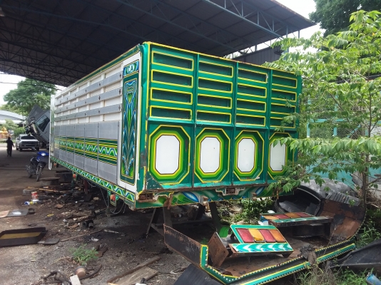 ขายกระบะดั้มสิบล้อ isuzu 360