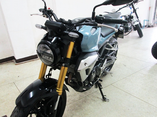 (โอนฟรี) ขาย Honda CB 150 R ตัว TOP มี ABS ไมล์แท้ 6297 กม ปี 2018 สภาพป้ายแดงสวยเดิมๆ เครื่องหัวฉีด