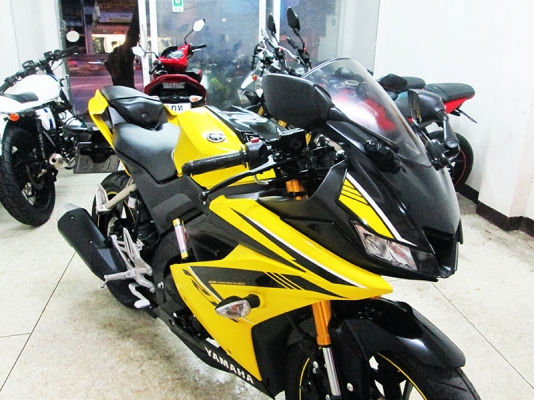 (โอนฟรี) ขาย All New Yamaha R15 ไมล์แท้ 1415 กม ปลายปี 2018 สภาพสวย