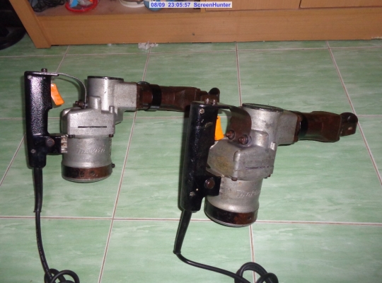 ขายเหมาสกัดคอนกรีต 21mm. 9.1kg. MAKITA HM1201 ขายเหมาสกัดคอนกรีต 21mm. 9.1kg. MAKITA HM1201